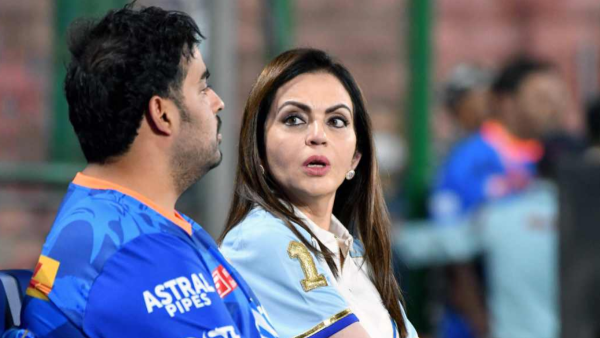 There will be a fierce fight between Neeta Ambani and Preity Zinta in IPL 2025 auction, both are ready to spend 30 crores on this dangerous player from Zimbabwe 2 Actress Nita Ambani is very close to me