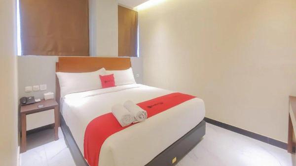 Ilustrasi tipe kamar yang ada di RedDoorz plus @ UNO Jalan Merak Samarinda