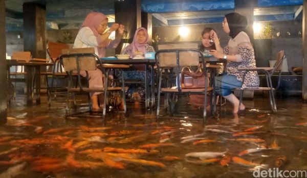 Suasana di Koito Resto Desa Jimus, Kecamatan Polanharjo, Klaten.