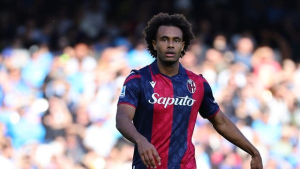 Joshua Zirkzee of Bologna FC during the Serie A football match between SSC Napoli and Bologna FC at Diego Armando Maradona stadium. <div class=