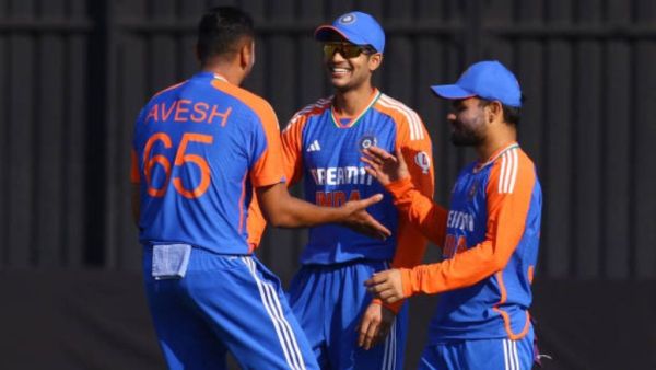 After the defeat, Sikandar Raza got very angry at these 3 players, then Shubman Gill gave them the credit for the victory, said- that is our trump card...', 2