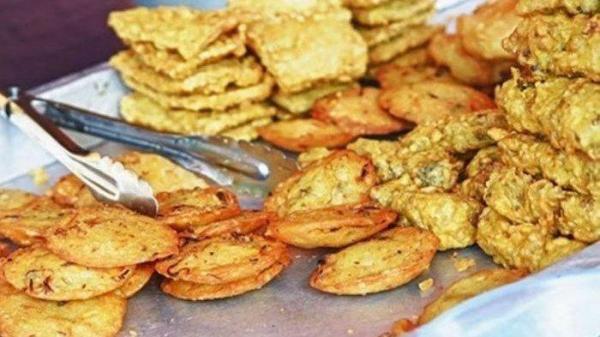 Ilustrasi makanan gorengan
