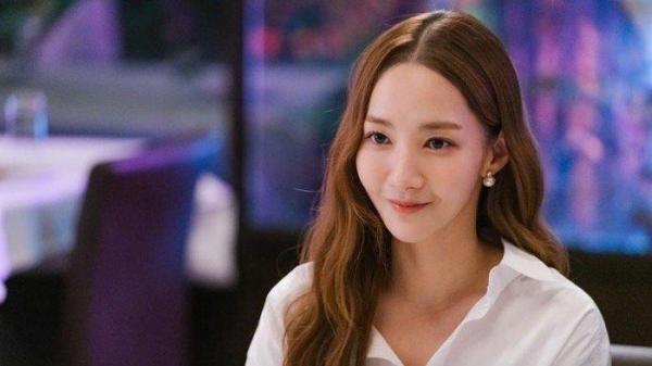 CERITA Park Min Young tentang Peran Istri Bayaran di Drakor Love in Contract
