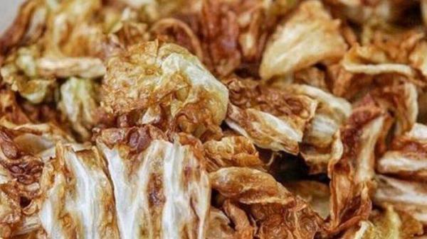 dr Tirta mengurai bahaya mengonsumsi kol goreng secara terus menerus. Ternyata kol goreng bisa meningkatkan risiko anda terkena penyakit serius.
