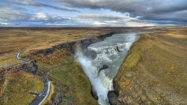 Gullfoss, satu air terjun paling ikonik dari seluruh dunia yang menarik buat dijelajahi.
