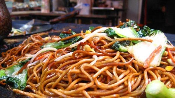Ilustrasi bakmi Jawa.