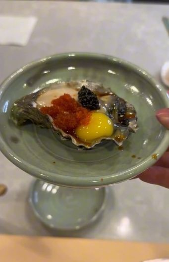 Sayang Istri! Suami Ini Cosplay jadi Chef Omakase di Rumah