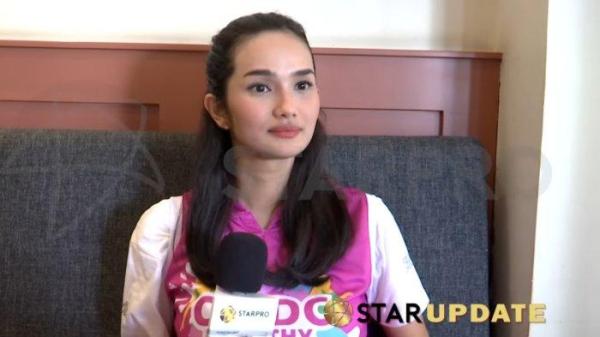 Faby Marcelia mengungkapkan dirinya telah berpisah dengan Revand Narya