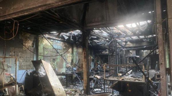 Bagian dalam Kios Batagor H Darto di Simpang Dago yang terbakar habis pada Jumat (26/7/2024). Nappisah