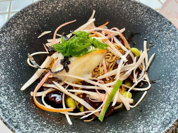 Oishii! Izakaya Melawai Ini Punya Gyu Tan Don Dabu-dabu dan Sate Kulit Enak