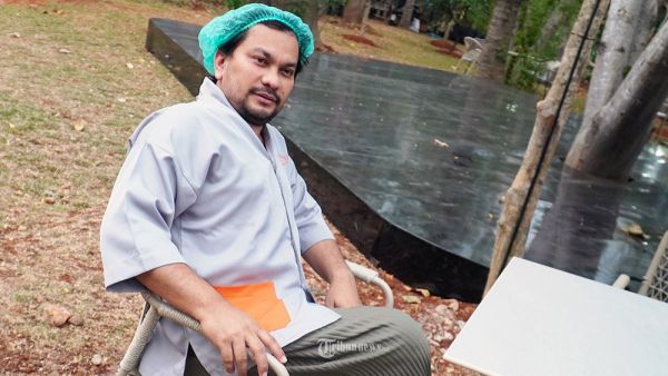 Penyanyi sekaligus dokter ahli bedah plastik dr Tompi saat ditemui Wartakotalive.com di kawasan Bintaro, Tangerang Selatan, Banten, Selasa (24/102023). Warta Kota/Yulianto