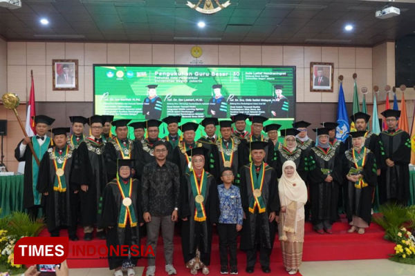 Guru-Besar-UNJ-2.jpg