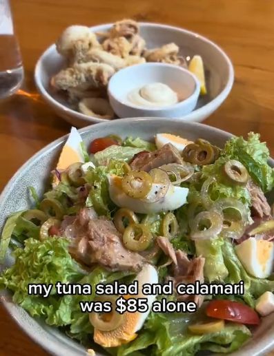 Turis Ini Keluhkan Harga Makanan Sangat Mahal di Singapura