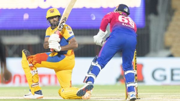 Ravichandran Ashwin's bat roared after opening in TNPL, scored 69 runs in just 30 balls 2 Ravichandran Ashwin's bat roared after opening in TNPL, scored 69 runs in just 30 balls 2
