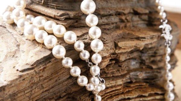 ILUSTRASI - Arti Mimpi Kalung Mutiara Hingga Emas, Pertanda Kehidupan Akan Diselimuti Kebahagiaan