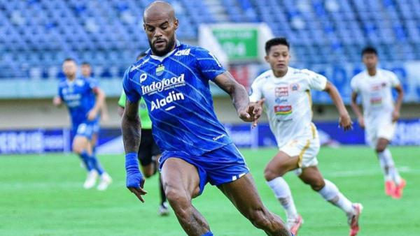 David da Silva mencatatkan dua gol saat Persib Bandung melawan Persija Jakarta di Stadion Si Jalak Harupat, Soreang, Kabupaten Bandung, Minggu (10/3/2024).