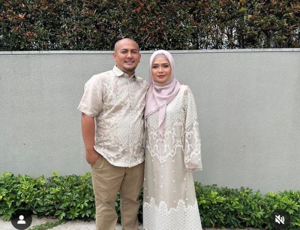 Ibunda Syifa Hadju.