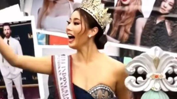 Puteri Indonesia Jawa Timur yang juga Miss Charms Indonesia 2024