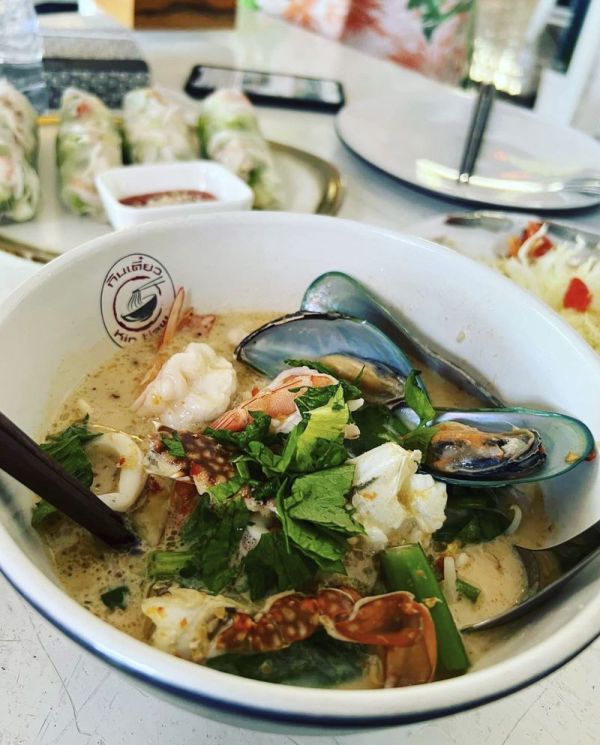 5 Fakta DD's Kin Tiew, Resto Thailand Milik Mertua Jennifer Coppen