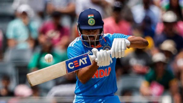 KL Rahul is infamous for no reason, the biggest fraud player is Rohit-Gambhir's disciple, despite being a flop he gets a chance in every series 2 KL Rahul