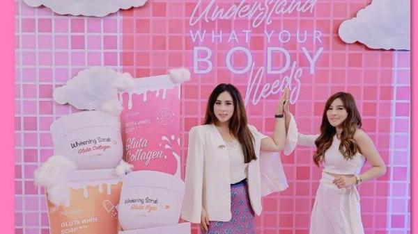 Maharani Kemala bersama dengan Shandy Purnamasari