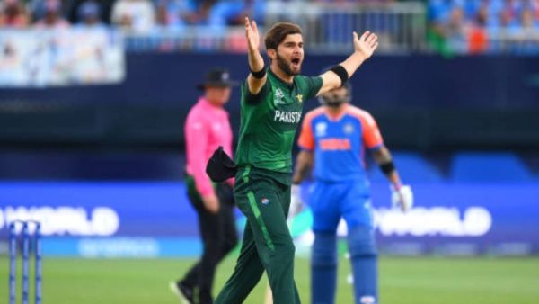 Venkatesh Iyer's sensational statement, ignoring Bumrah, called Shaheen Afridi the best bowler in the world 2