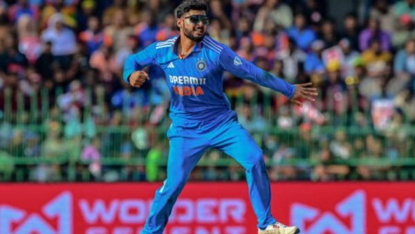 After losing the Sri Lanka ODI series, Riyan Parag was devastated, he was out of Team India forever because of Rohit's younger brother 2