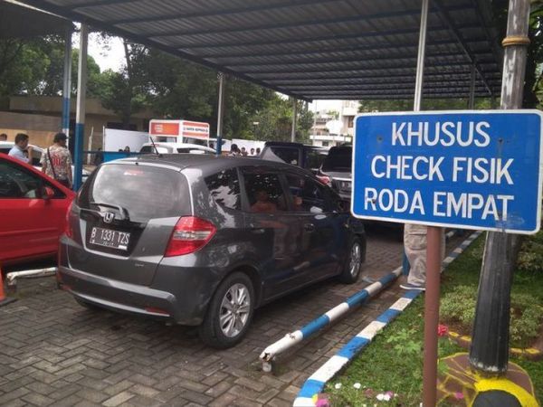 Cek fisik jadi syarat perpanjang STNK 5 tahunan dan mutasi kendaraan di kantor Samsat