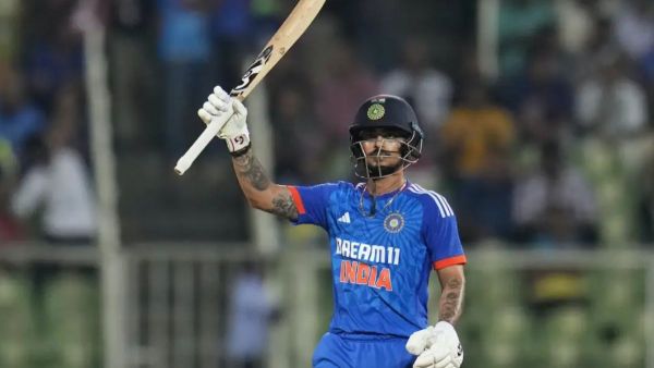 This Indian player has the ability to score a double century in T20, a triple century in ODI and 400 in Tests, but Gambhir refused to take him in the team 2 Ishan Kishan