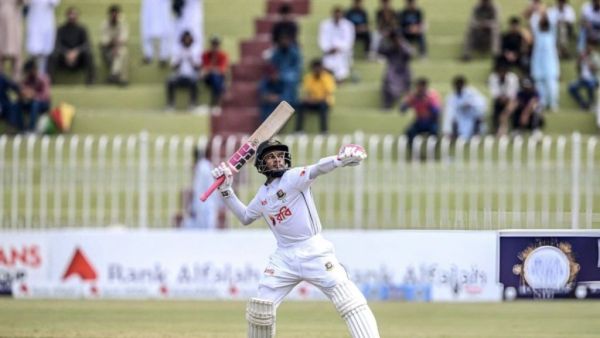 The work that Rohit and Virat were dreaming of was done in a jiffy by Bangladesh's Dhoni, he defeated Pakistan in just 23 balls.