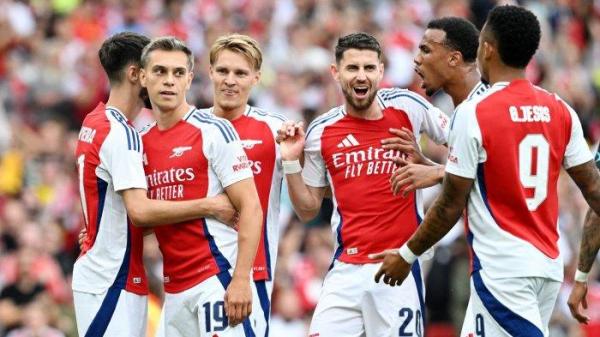 Selebrasi kemenangan Arsenal melawan Bayer Leverkusen di Stadion Emirates, Kamis (8/8/2024).