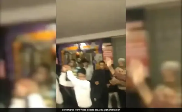 Pengunjung Ribut dengan Resto Gegara Nasi Biryani Masih Mentah
