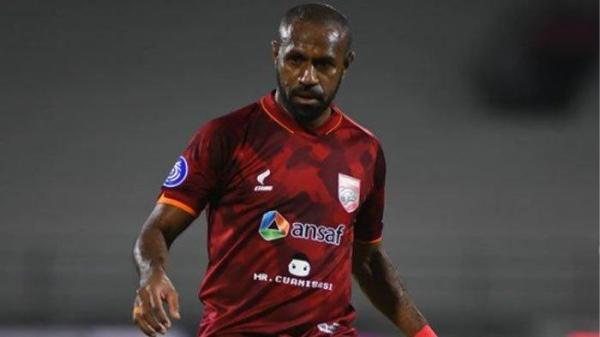 FOTO Boaz Solossa saat masih bela Borneo FC di Liga 1. Setelah duel RANS Nusantara FC vs Persipura di Liga 2, Boaz Solossa akan bertindak selaku tuan rumah dalam dua laga beruntun.