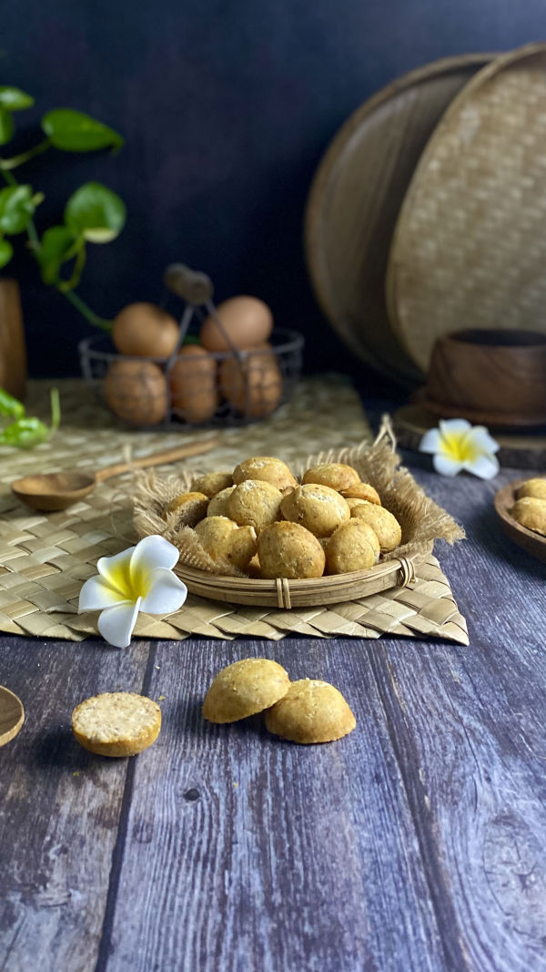 Easy Homemade Peanut Cookies