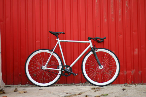 Ilustrasi Kekurangan Sepeda Hybrid, Foto: Pexels/Sebastian