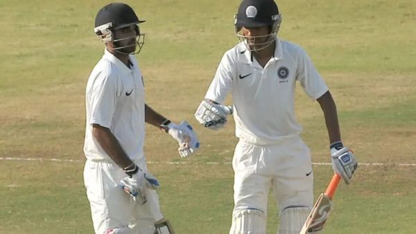 6,6,6,6,6,4,4,4.... Bhuvneshwar Kumar shone with the bat and not the ball in Duleep Trophy, scored a century of 128 runs with stormy batting 1