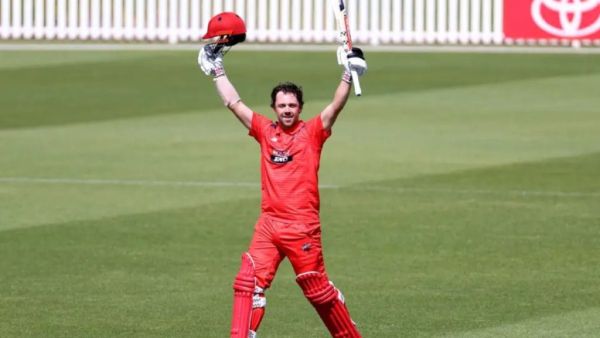 6,6,6,6,6,6,4,4,4.... Travis Head did a great feat again, broke all records and played an innings of 230 runs in ODI cricket 1