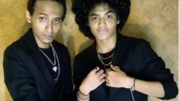 Vadel Badjideh mulai mengembangkan bakat dancenya dengan membuat duo dance.
