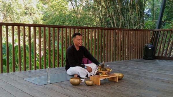 Frendy Agung Dewanta (Sound Healer)