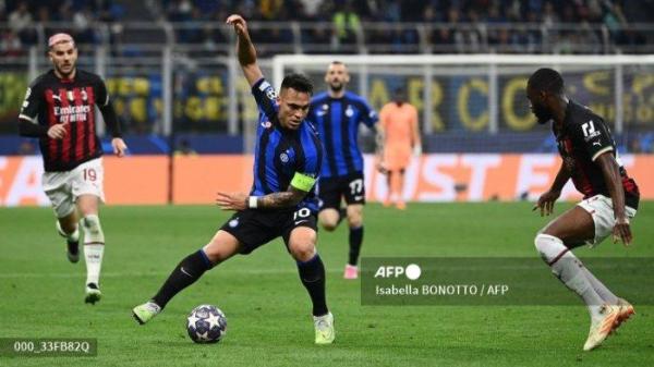 Lautaro Martinez vs Fikayo Tomori di leg kedua semifinal Liga Champions antara Inter Milan vs AC Milan pada 16 Mei 2023 di tyhe Giuseppe-Meazza (San Siro ) stadion di Milan.
