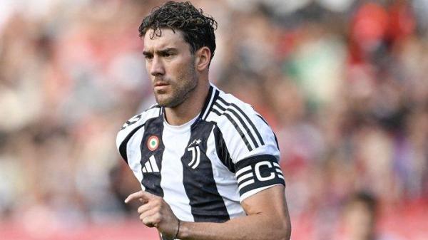 Penyerang Juventus, Dusan Vlahovic.