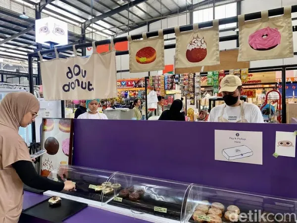 Jajan di Fresh Market Bintaro, Ada Corn Ribs hingga Pisang Goreng Kaya