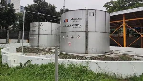 Pengisian bahan bakar kereta api