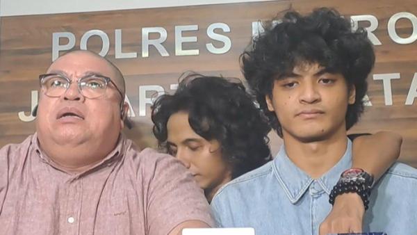 Vadel Badjideh menjawab 33 pertanyaan dari penyidik