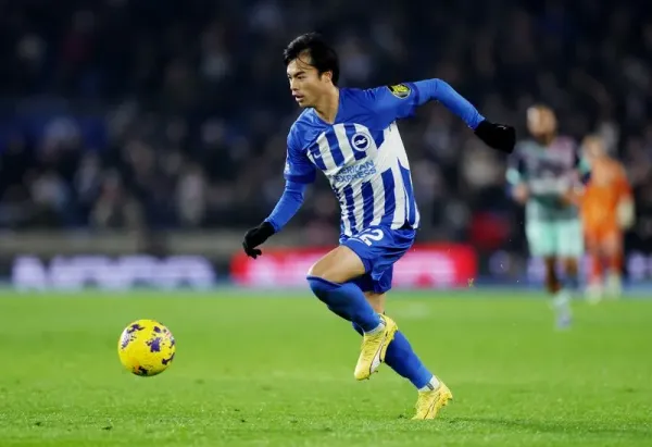 Soccer Football - Premier League - Brighton & Hove Albion v Brentford - The American Express Community Stadium, Brighton, Britain - December 6, 2023 Brighton & Hove Albion's Kaoru Mitoma in action REUTERS/Ian Walton NO USE WITH UNAUTHORIZED AUDIO, VIDEO, DATA, FIXTURE LISTS, CLUB/LEAGUE LOGOS OR 'LIVE' SERVICES. <div class=