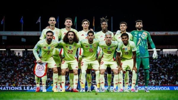 Aksi para pemain Timnas Spanyol jelang melawan Serbia di UEFA Nations League, Jumat (6/9/2024) dini hari WIB.