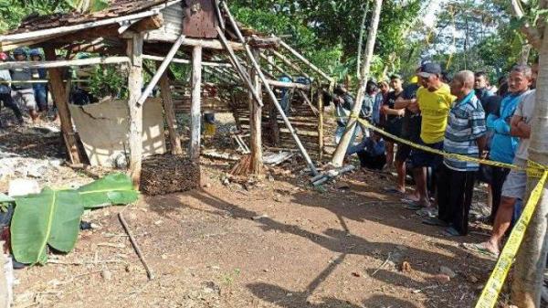 Sesosok mayat perempuan diduga korban pemerkosaan ditemukan tergeletak di kebun Desa Darupono Kecamatan Kaliwungu Selatan, Kendal