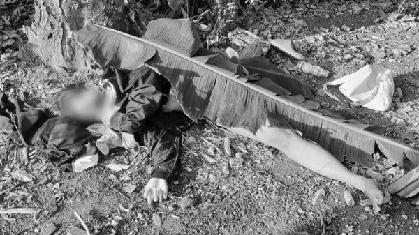 Penemuan mayat perempuan tanpa identitas di kebun Kendal, diduga korban pemerkosaan dan pembunuhan. Polisi masih menyelidiki.