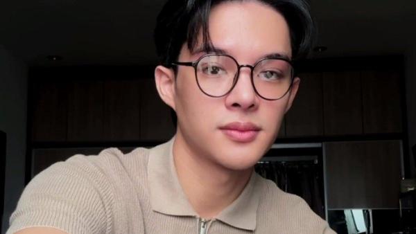 Penampilan baru Rey Mbayang