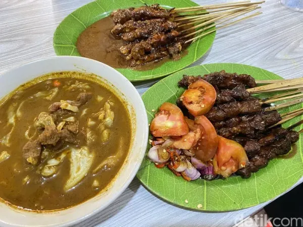 Sate Tongseng Sri Rejeki, kuliner kambing enak dekat Stasiun Gambir. <div class=